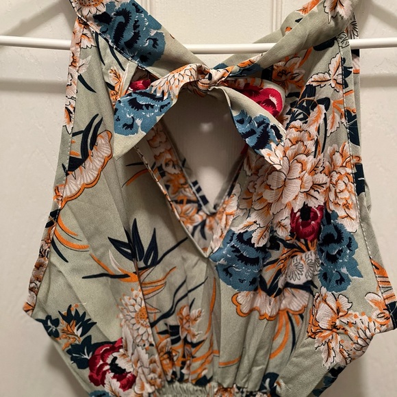 Sleeveless High Low Slit Floral Dress - Picture 4 of 4